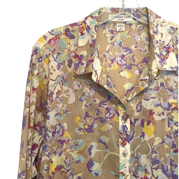 Coldwater Creek No Iron Button Top Womens Size 2X Tan Watercolor Floral Shirt - Picture 3 of 8